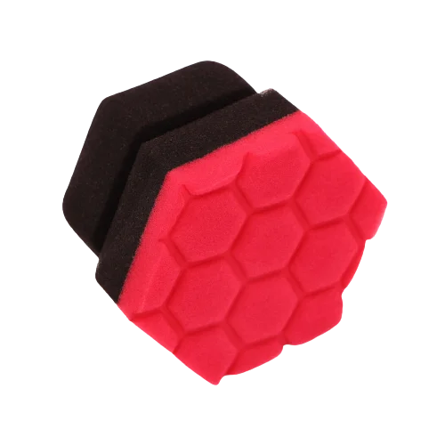 Gtechniq AP4 Multipurpose Puck, Удобен апликатор за гуми и пластмаса